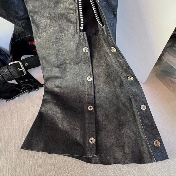 Black Leather Chaps Silver Studs Hot Leather Harley Moto Women’s Sz Small - Picture 8 of 16